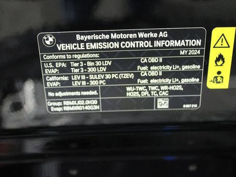 Used 2024 BMW 330e w/ M Sport Package RWD image 41