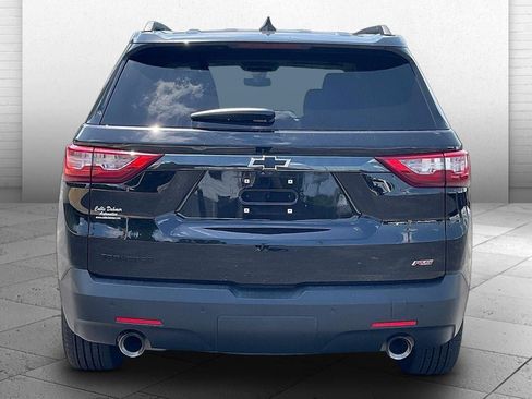 Used 2021 Chevrolet Traverse RS w/ LPO, Floor Liner Package FWD image 3