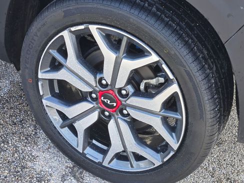 Used 2023 Kia Seltos SX image 15