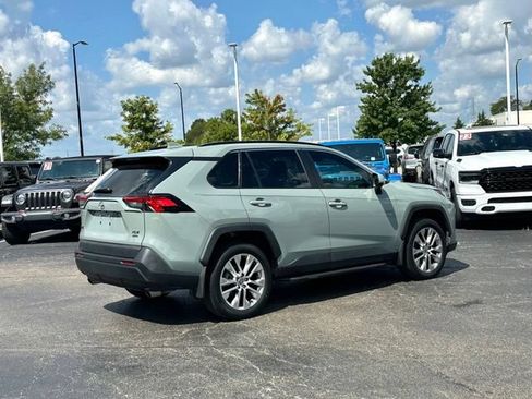 Used 2022 Toyota RAV4 XLE Premium AWD/4WD image 14