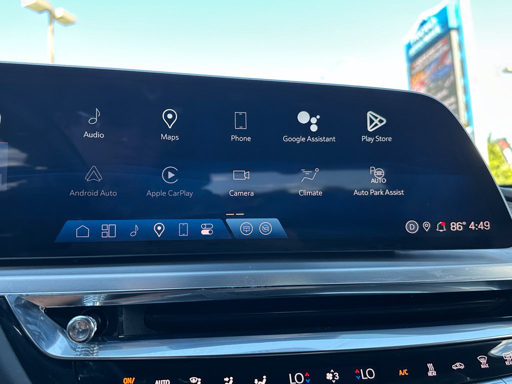 Certified 2024 Cadillac Lyriq Luxury AWD/4WD image 37