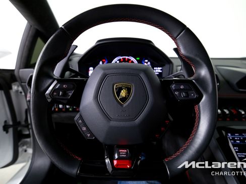 Used 2022 Lamborghini Huracan EVO RWD image 14