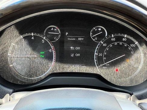Used 2022 Lexus GX 460 Premium w/ Premium Package AWD/4WD image 28