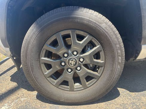 Used 2025 Toyota 4Runner SR5 RWD image 27
