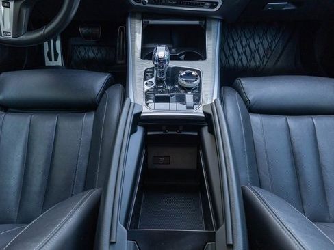 Used 2021 BMW X5 M50i w/ Executive Package image 26