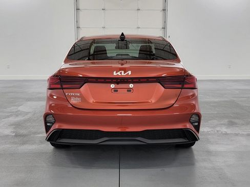 Used 2023 Kia Forte LXS FWD image 7