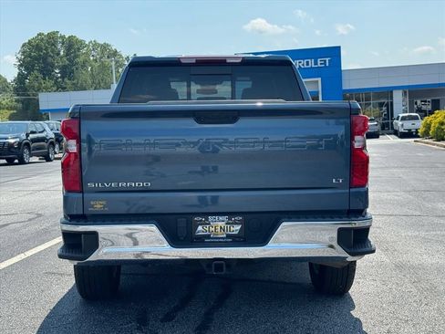 Used 2024 Chevrolet Silverado 1500 LT w/ Safety Package AWD/4WD image 4