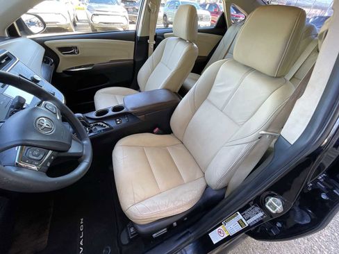 Used 2016 Toyota Avalon Touring image 20