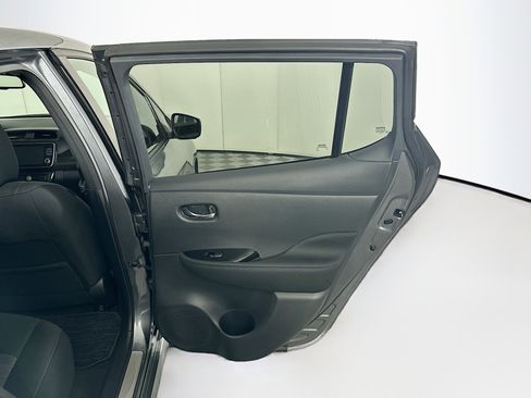 Used 2024 Nissan Leaf SV Plus image 28
