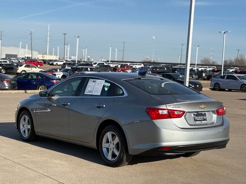 Used 2024 Chevrolet Malibu LS image 7