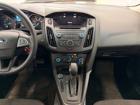 Used 2017 Ford Focus SE image 23