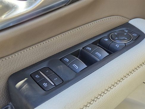 Used 2022 GMC Yukon Denali image 36