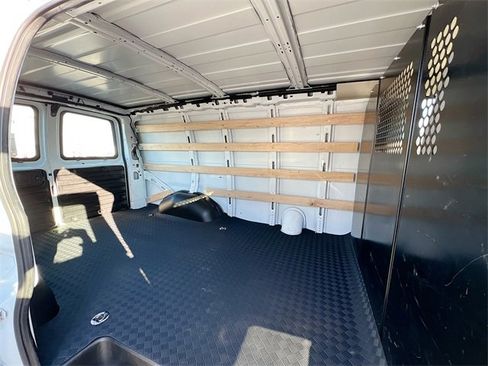 Used 2024 GMC Savana 2500 w/ Driver Convenience Package image 28