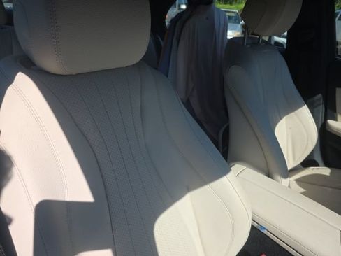 Used 2019 Mercedes-Benz E 300 4MATIC image 13