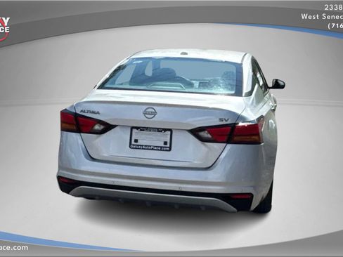 Used 2023 Nissan Altima 2.5 SV image 6