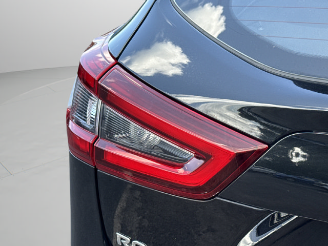 Certified 2022 Nissan Rogue Sport SV FWD image 18