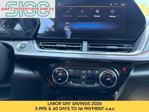 Used 2025 Chevrolet Trax ACTIV FWD image 11