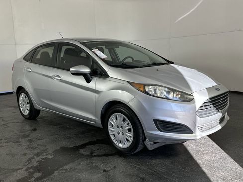 Used 2019 Ford Fiesta S image 3