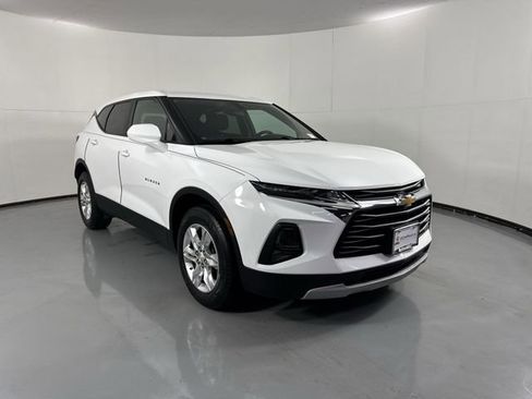 Used 2019 Chevrolet Blazer LT FWD image 3