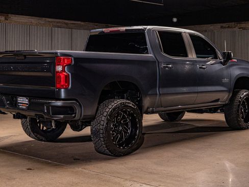 Used 2020 Chevrolet Silverado 1500 LT w/ Texas Edition image 9