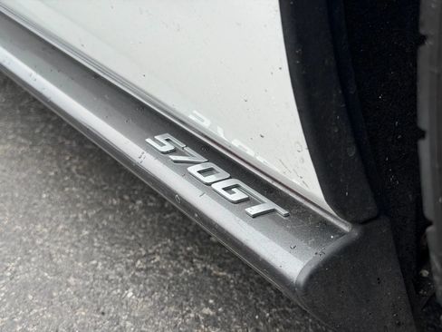 Used 2017 McLaren 570S image 13