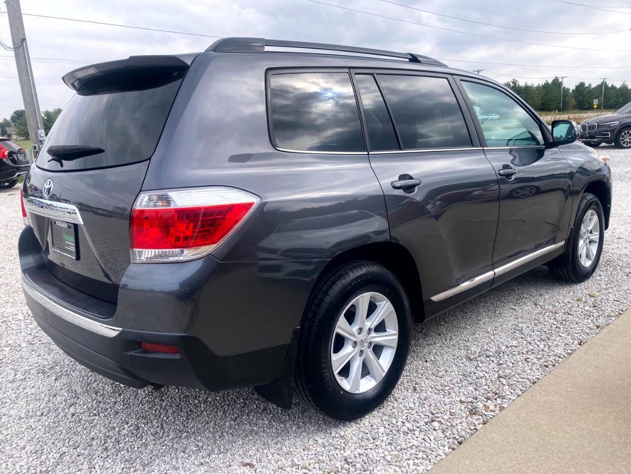 Used 2013 Toyota Highlander Plus FWD image 7