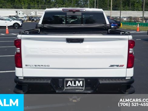 Used 2023 Chevrolet Silverado 1500 ZR2 image 7