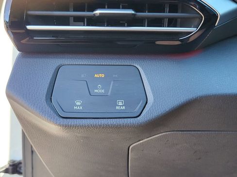 Used 2023 Volkswagen ID.4 Pro RWD image 10