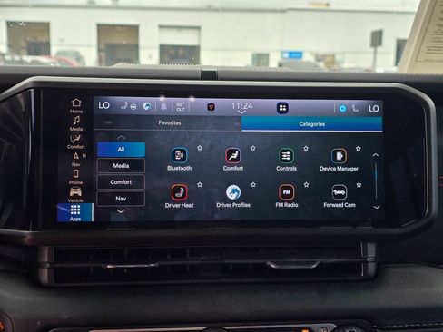 Used 2024 Jeep Wrangler Unlimited Rubicon w/ Technology Group image 14