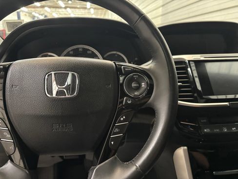 Used 2017 Honda Accord EX-L image 15