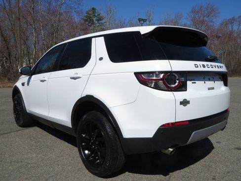 Used 2019 Land Rover Discovery Sport HSE image 7