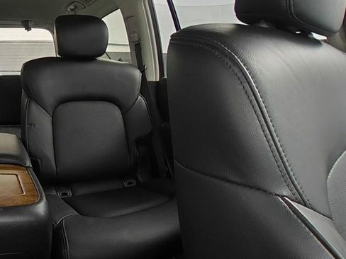 Used 2024 Nissan Armada SL w/ Captain's Chairs Package image 22