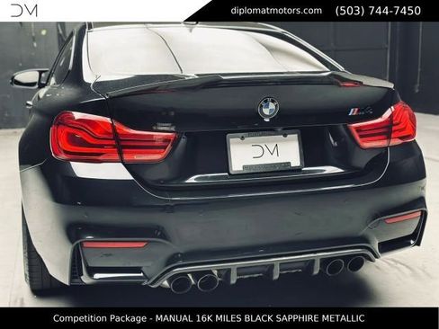 Used 2019 BMW M4 Coupe w/ Competition Package RWD image 16