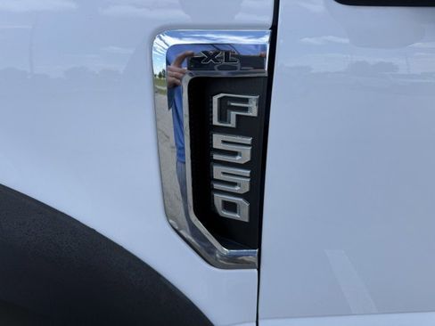 Used 2021 Ford F550 2WD Regular Cab Super Duty image 18