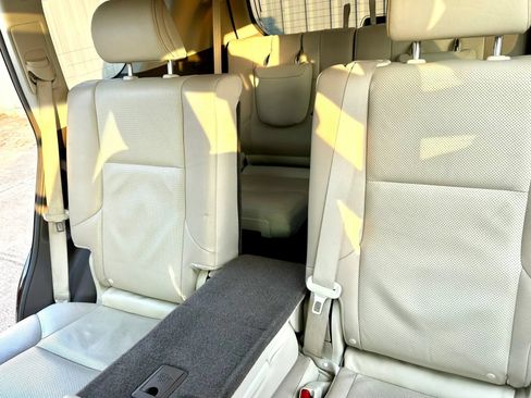Used 2019 Lexus GX 460 Premium w/ Premium Package AWD/4WD image 16