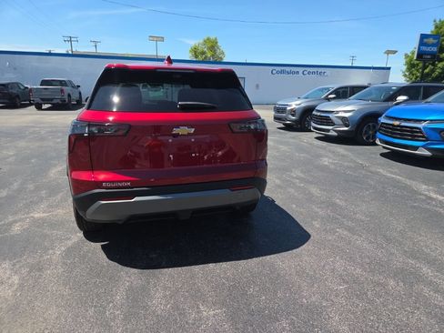 New 2026 Chevrolet Equinox LT w/ Convenience Package II FWD image 7