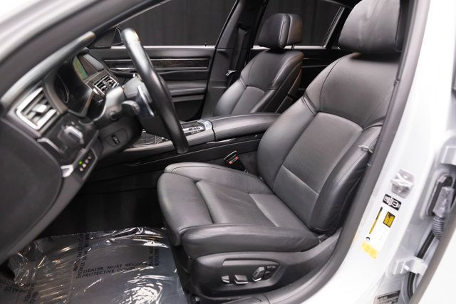 Used 2014 BMW 750i RWD image 51