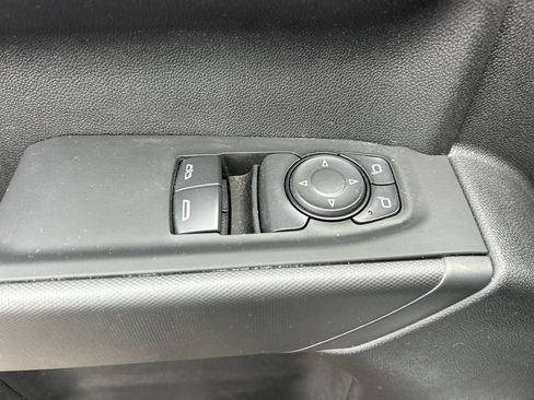 Used 2025 Chevrolet Silverado 1500 W/T image 18