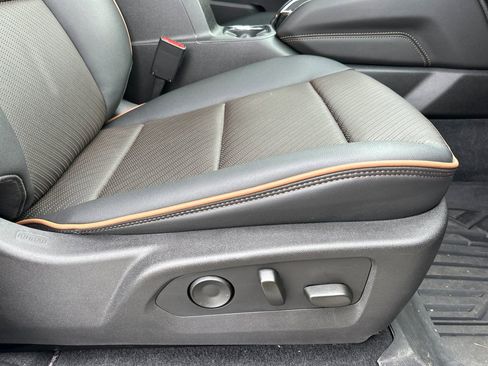 Used 2024 GMC Canyon AT4 w/ LPO, Off Road Lift Package image 22