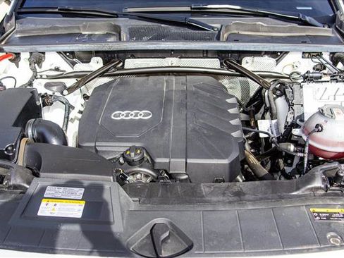 Used 2023 Audi Q5 2.0T Premium w/ Convenience Package AWD/4WD image 26