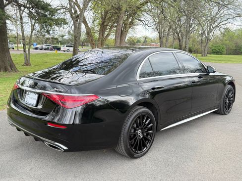 Used 2023 Mercedes-Benz S 580 4MATIC Sedan image 3
