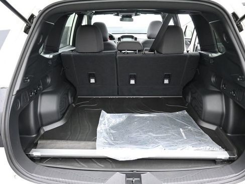 Used 2025 Subaru Forester Premium image 6