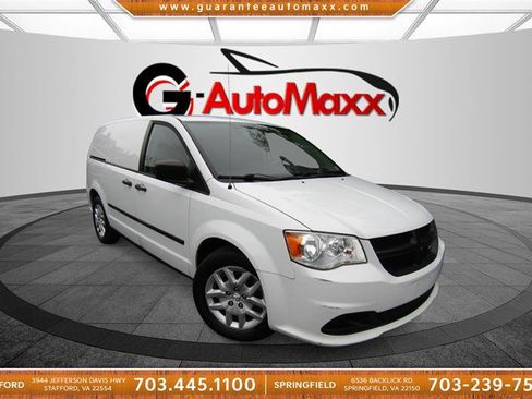 Used 2014 RAM C/V Tradesman w/ UConnect Hands-Free Group image 3