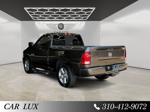 Used 2015 RAM 1500 Express RWD image 3