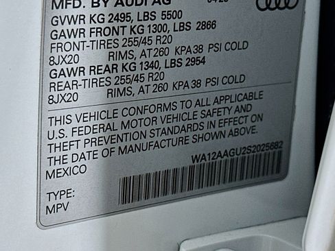 Used 2025 Audi Q5 Premium Plus w/ Premium Plus image 24