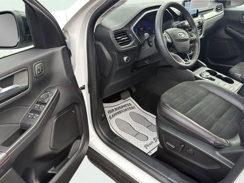 Used 2022 Ford Escape SEL w/ SEL Stealth AWD Package image 25