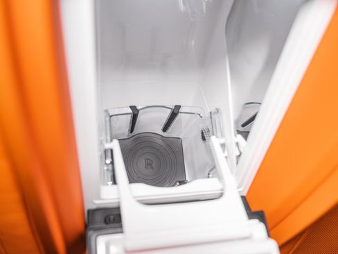 Used 2022 Rolls-Royce Cullinan w/ Dark Exterior Package image 27