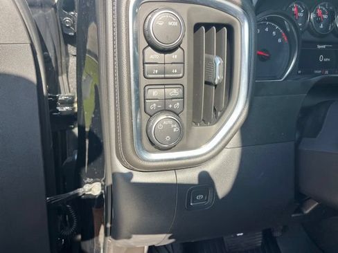 Used 2021 Chevrolet Silverado 1500 LT Trail Boss w/ Convenience Package II AWD/4WD image 20