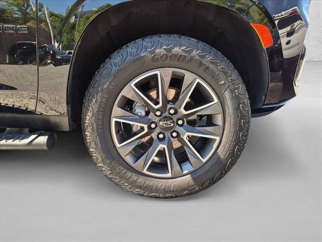 Used 2024 Chevrolet Tahoe Z71 w/ Luxury Package AWD/4WD image 26