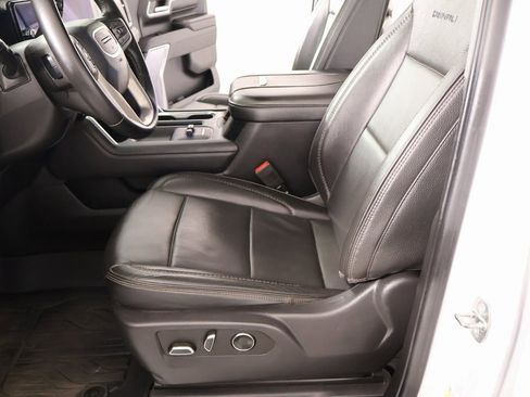 Used 2024 GMC Sierra 2500 Denali w/ Denali Reserve Package image 12